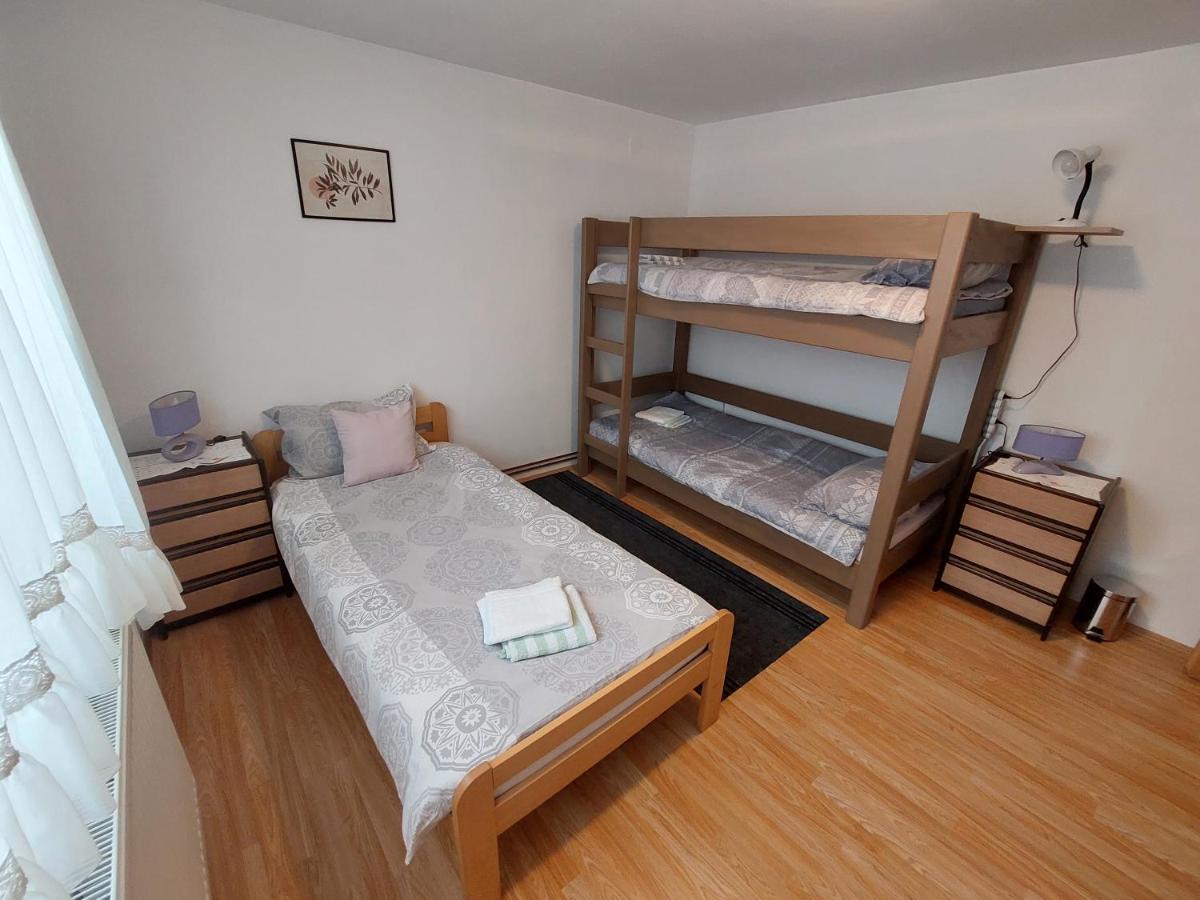 Suite Elena Nedelisce Exterior photo