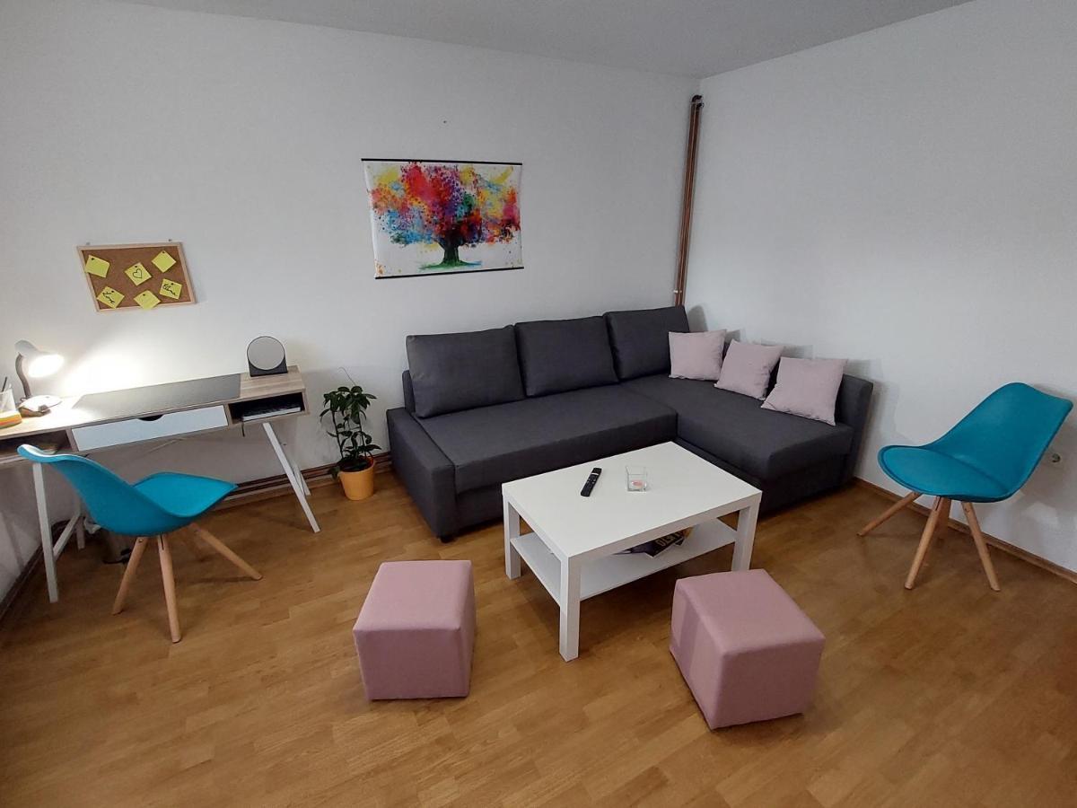Suite Elena Nedelisce Exterior photo
