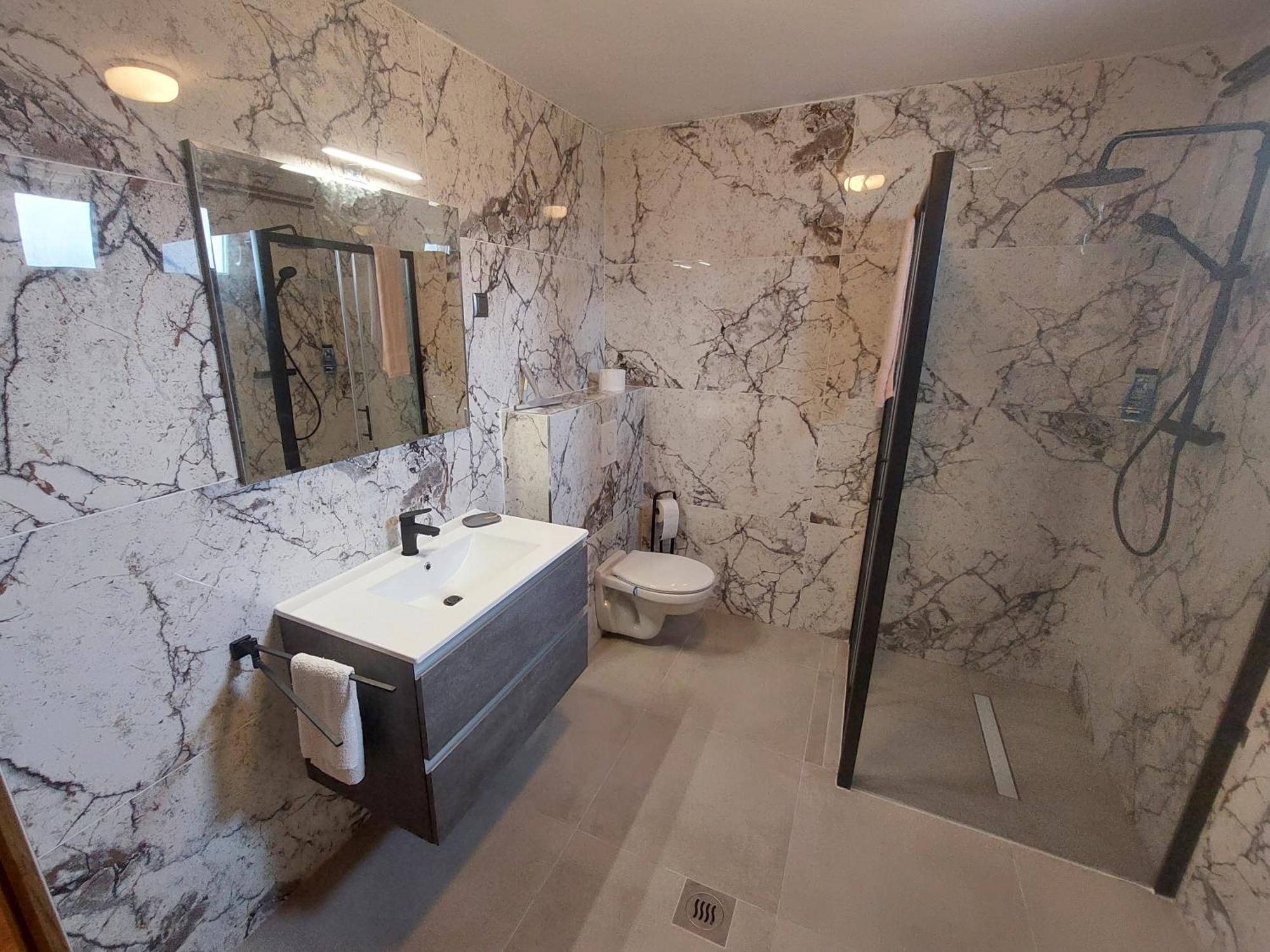 Suite Elena Nedelisce Exterior photo